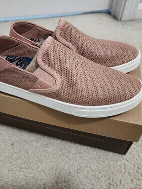 Olukai Pehuea Slip-on Shoes Size 7 - BRAND NEW